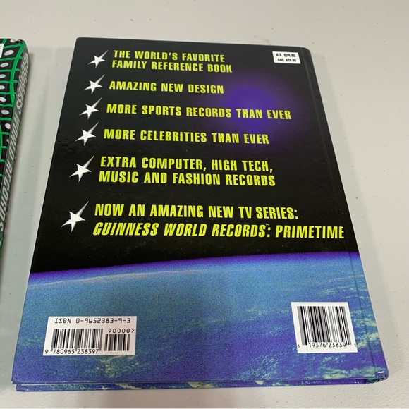 Guinness World Records 2Hardbound books- the Guiness book of Records 1999 & 2002 - Picture 10 of 12